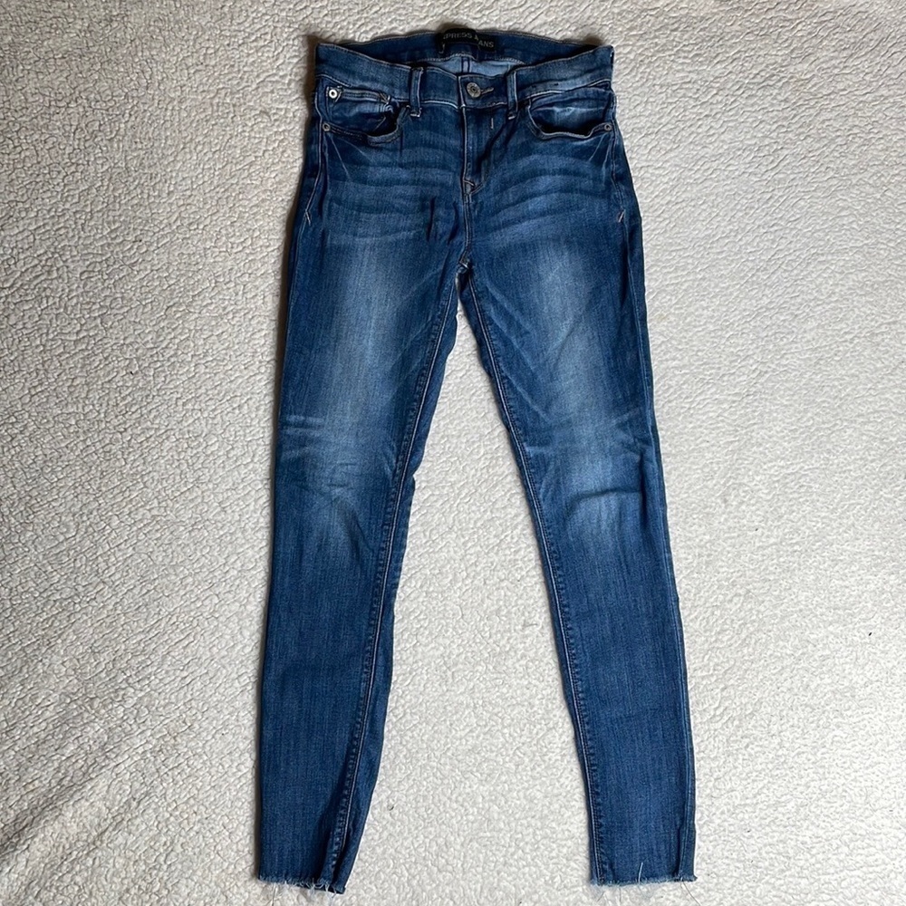 Express Jeans Denim Stretch Comfy Size 2 Raw Hem